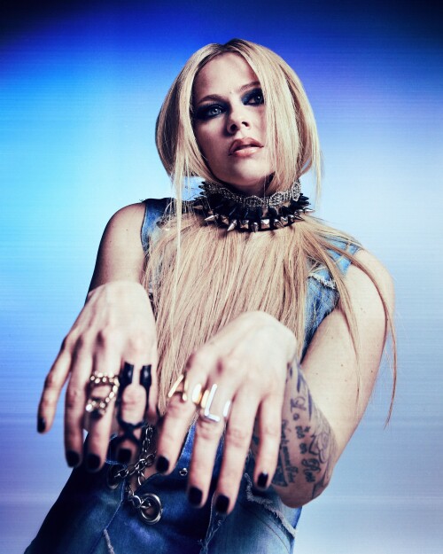 avl 9 cdf91cf822d23562