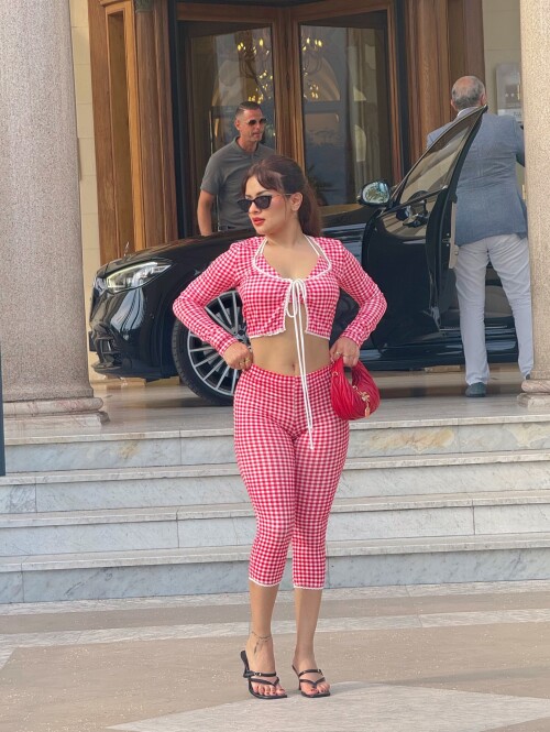 avneetkaur 13 20250715 0016fa2c902150d195dc