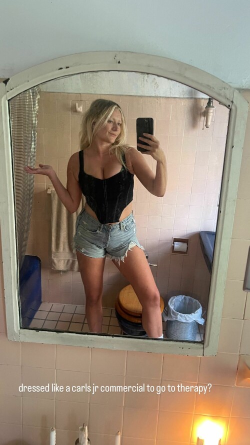 avreeland CgPzYt9pJ5f