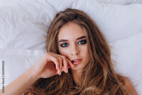 avril 54e18aa35bf967f394