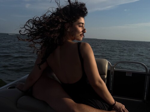 ayaattt_feed_20250914151521ce393aa1a8f83e8a