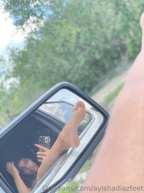 ayisha diaz car window feet 01d3dce3baf1ba71c7