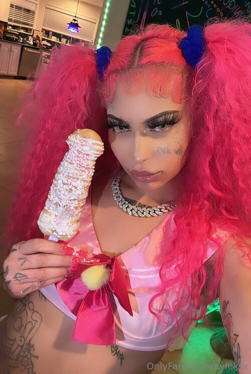 ayleks5d9628616075530ab