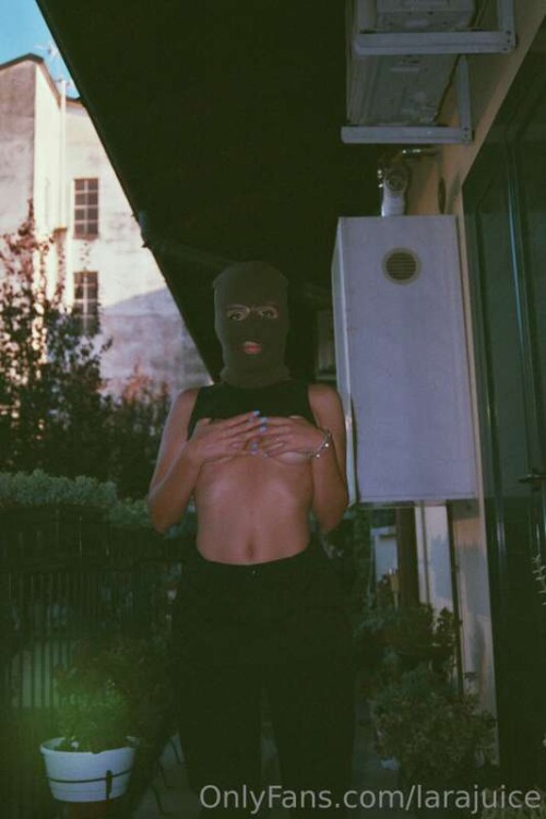 b27819f1db157f0a6f6499443ed0c26a29ae45b1149cea64bd3e5fe8e39dae5e634d26f5fa224207