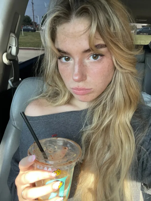 b393beb4-732d-4147-ab77-3950f8b1e86c0699b82eb7598886