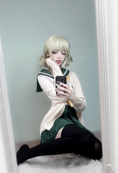 b4449b44 3991 4951 a2e0 cb1aaf25902a 2230a2f4 5f9b 4784 8eb4 eefc6f3ed615e39fdc4eff77ffa9