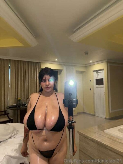 b6478c9b5c5a063845d07e8b8f341d76a25f97c9afd66a602d0929620f82c7dcee817def485ae64b