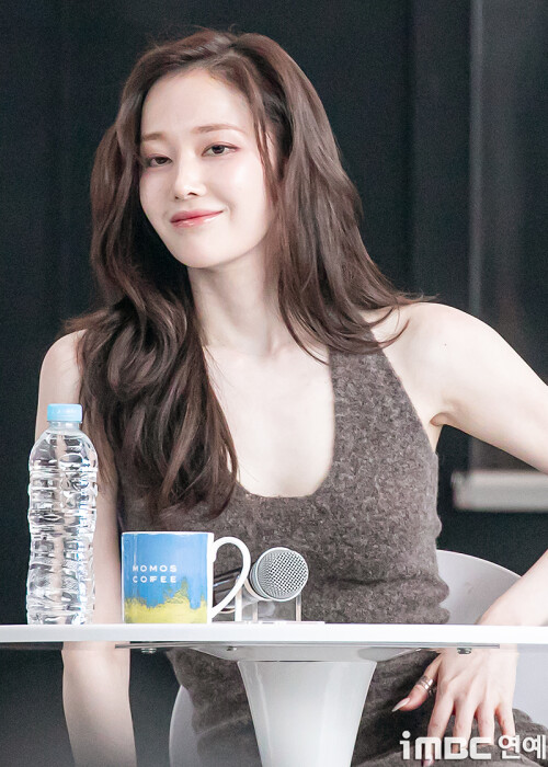 b7447008 9d26 48b2 bb5e 49d3db94694d3b9490438c7c6629