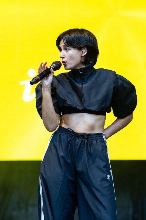 babakdd00e0c074af793ec8c9