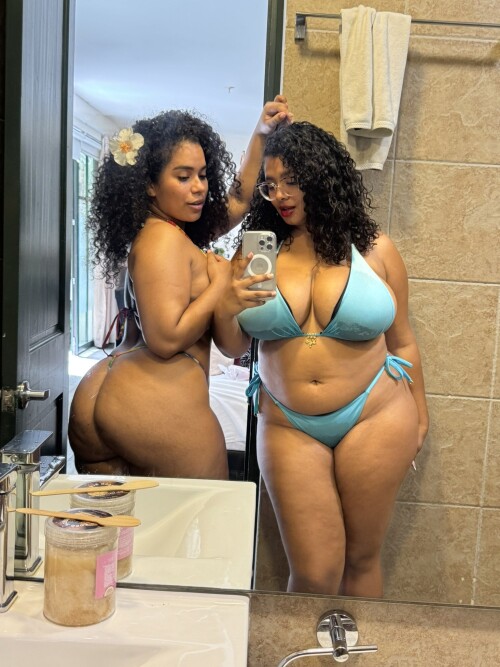 badlolaof image 380a15b86a5910a6f3