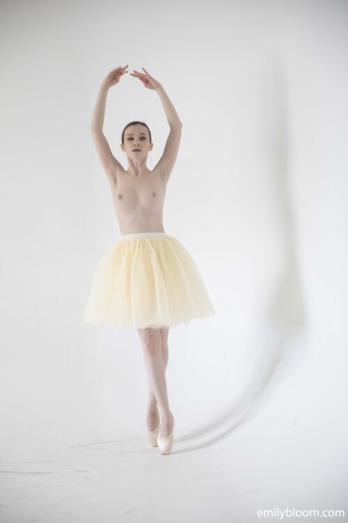 ballerina 0017c59d6bdb0bfbf63c