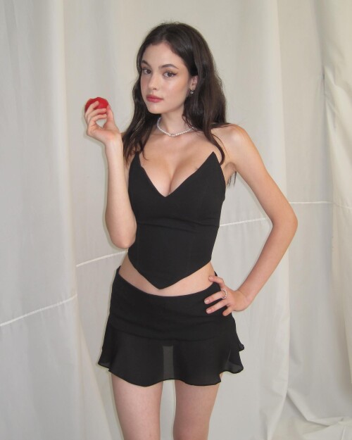 beachbitcha 2023 12 29T040652.000Z24bca6de9b4c76dd