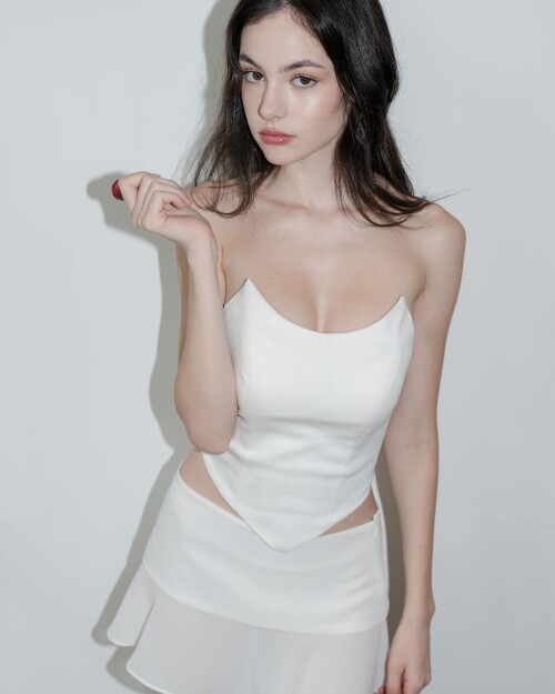 beachbitcha 2024 02 03T132503.000Z113810ef17aef5e5