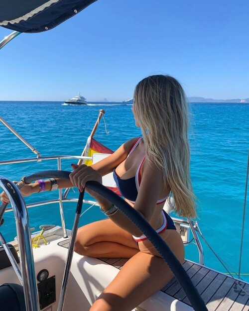 beatricebouchard B3YQnl1HmCIddfea70a6e79400e