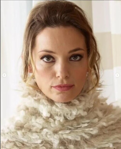 beautiful face v0 m5lmux5j5vve169acdd969a2ed9cc