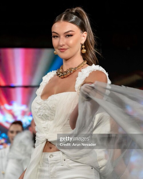 beautyandbrainswithatwist dbc35cb70c31419a9dc7125baa775ec8dcf16ac142031085e64ab3a4d1f59050