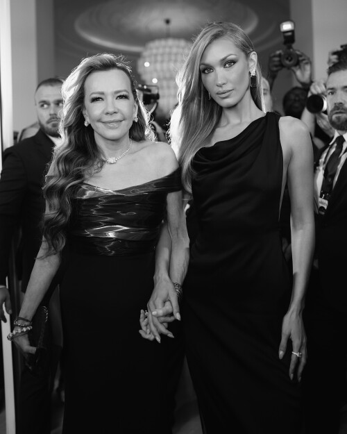 bella 2065f256c54fc0019d