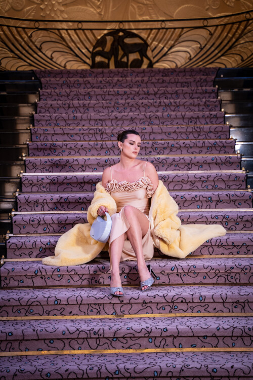 bella 53a06c8bbc75ad721