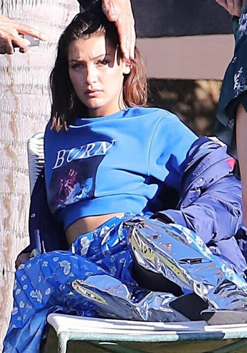 bella hadid14bcb3acf6dba633b