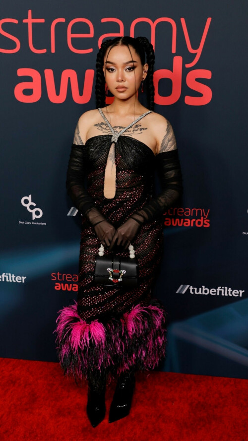 bellapoach 3000 x2EmbUMVLOe272a99fc2cf6520