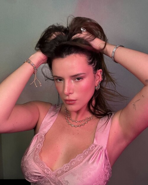 bellathorne 20241127 000102c9581849bbf64e