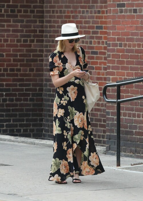 beth behrs out and about in new york 07 02 2016 8 NHR527b8805ae2e65b79