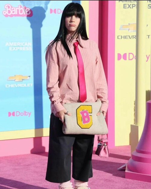 billieeilishlovey 20230710 p 3143746413259150420 1 31437464087041261169544e7bace81a182