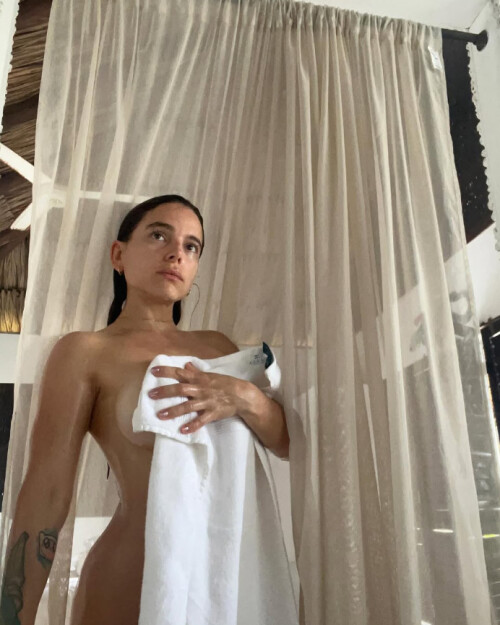 bio 5dc3f5881f96ed90a