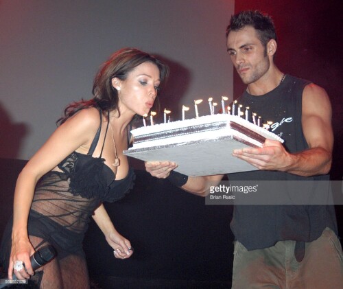 black102 16c6e3e531fb99ebb3