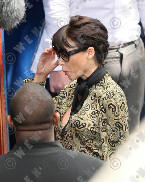 black153 21063782bca98d3e0