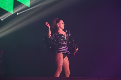 black261-21fe57bde50ea97129