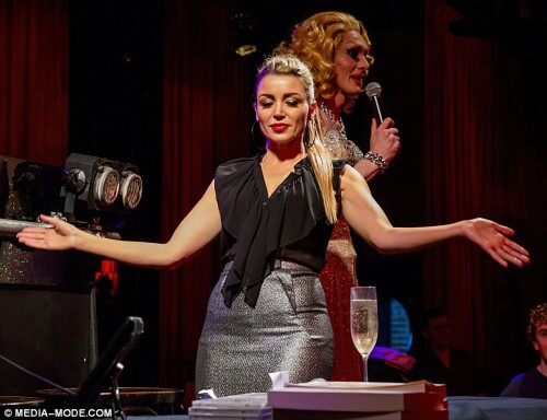 black287-10412358e3bea26a6e