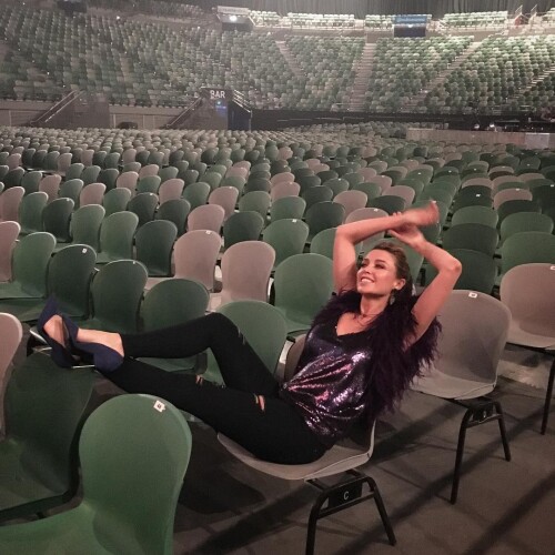 black38206b727d803b25a49