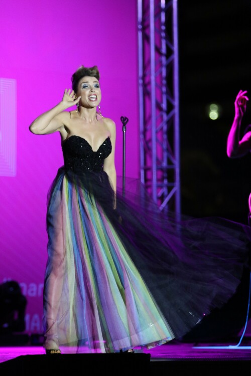 black482 21e367275e2dc9425c