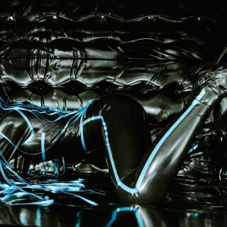 blacknblue-n-mask082_055