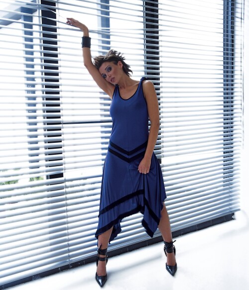 blue07162131202576d2443