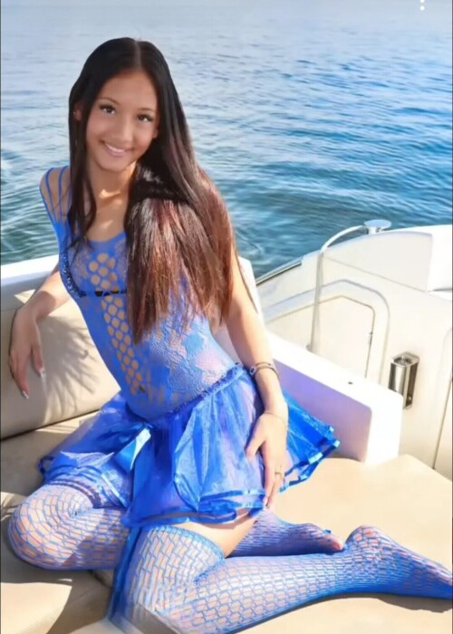 blunet14ac9f0d1e5d9cd5e