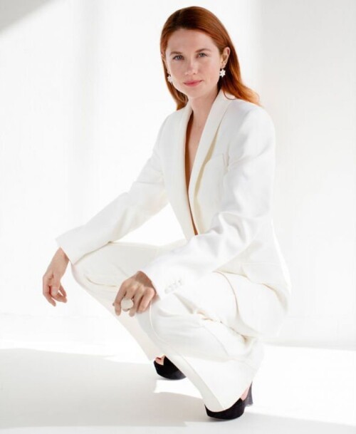 bonnie wright photoshoot april 2022 1141e44cbe4650107
