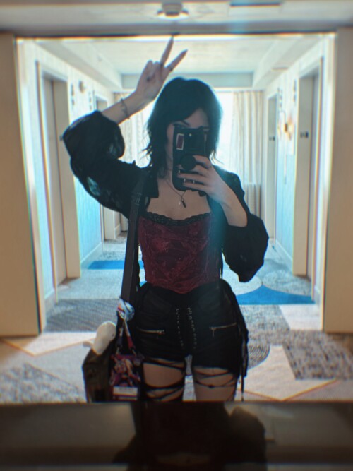 brof1feef24da7ed8dd77