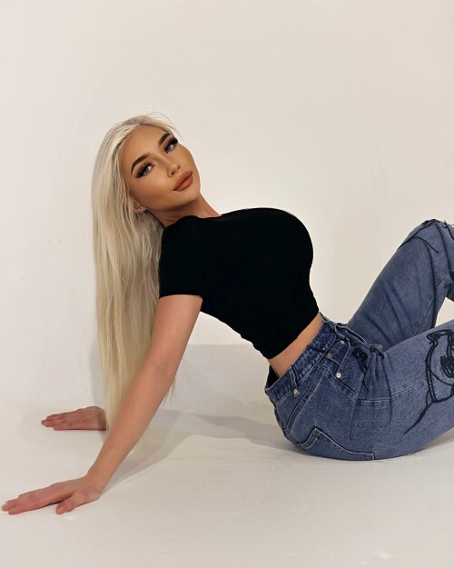 brooke.michelleee Ck1hbB2yD86 5