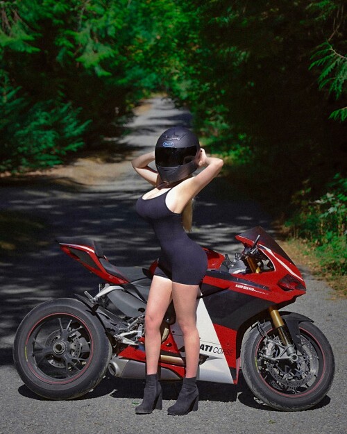 brooke.michelleee ClhvdBYrWdG 1