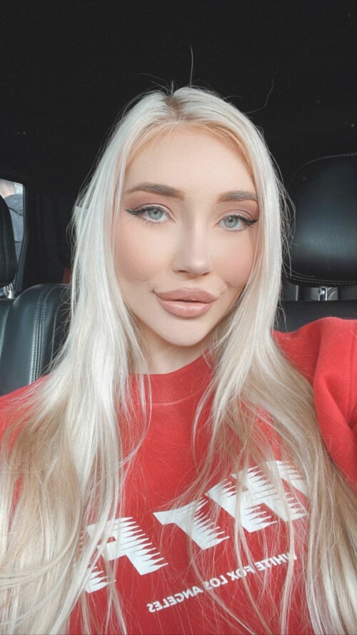 brooke.michelleee Cm DL3ESOJo