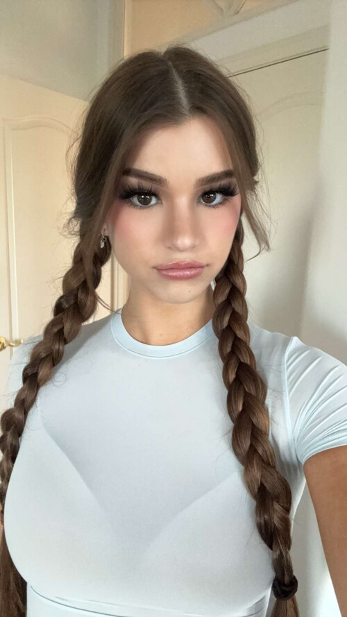 brookemonk RDownload10a11fb66761dcd3