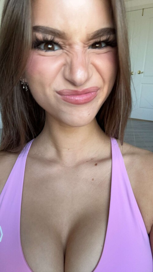 brookemonk RDownload28a3b1bc82aea364