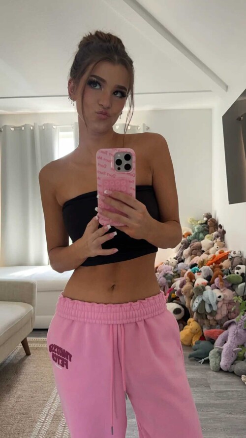 brookemonk 2024 09 18T21 27 4445487293ecee7481