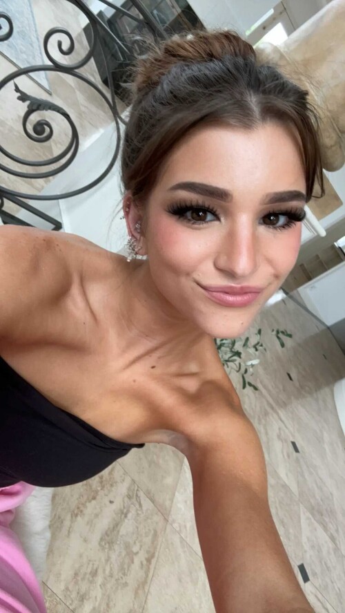 brookemonk 2024 09 18T22 18 3439ef53c03740803f