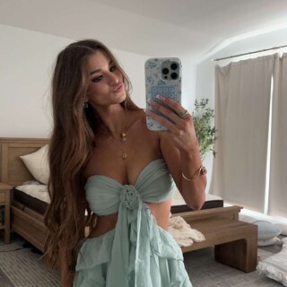 brookemonk-2025-03-01T22-55-1597f6ad19533d5230