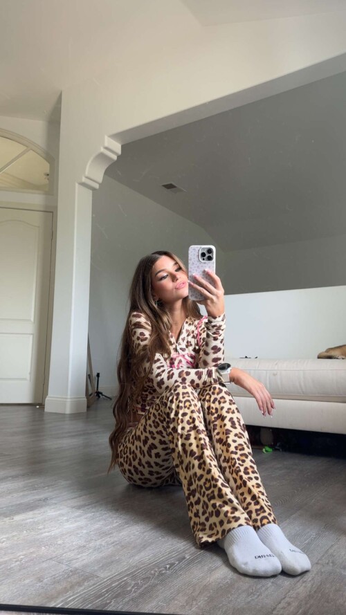 brookemonk 2025 09 17T20 23 590dbbe6c305d4eaba