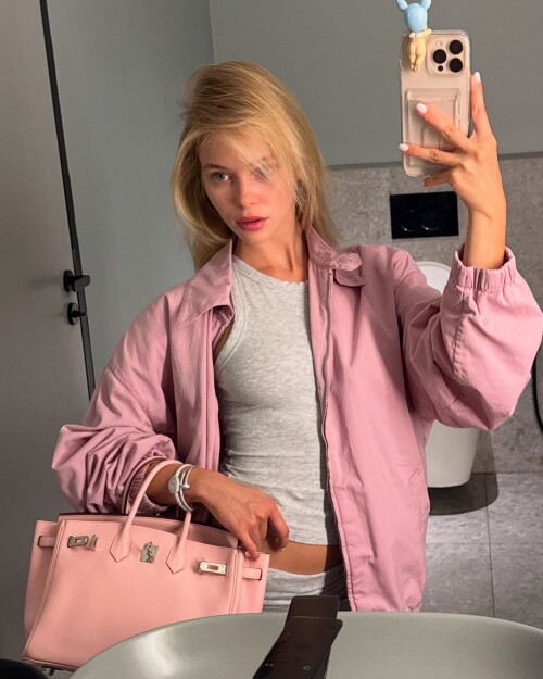 bruletova__1752489556_3676471329372218601_2122662775958ff0b0daf23512