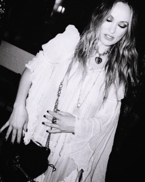 bxdftioufhcfghg 45a82144be3fd00d4